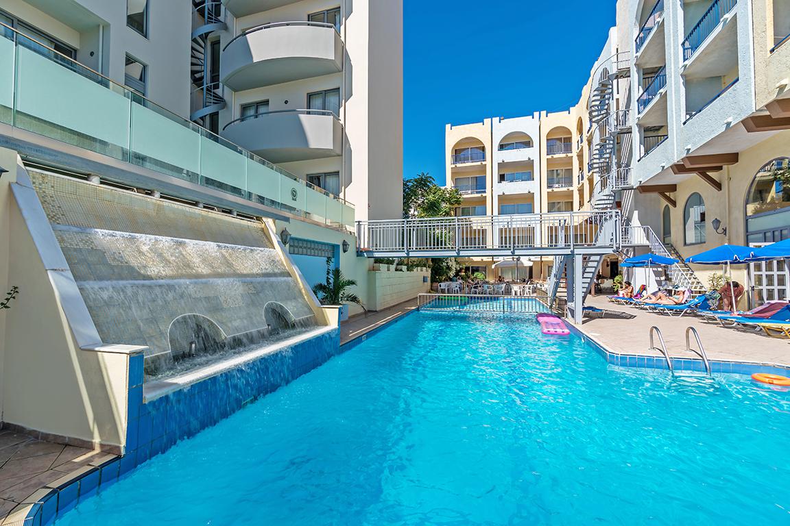Aparthotel Lefkoniko Beach