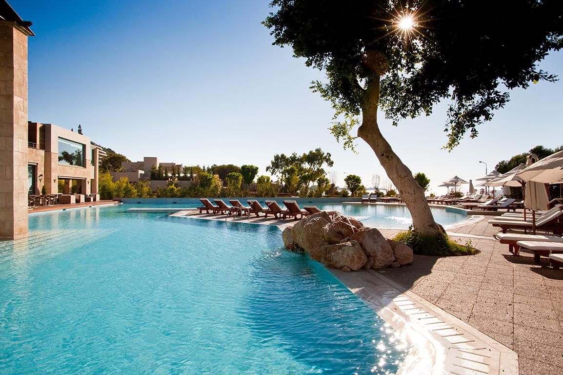 Hotel Rhodes Bay (voorheen Amathus Beach)