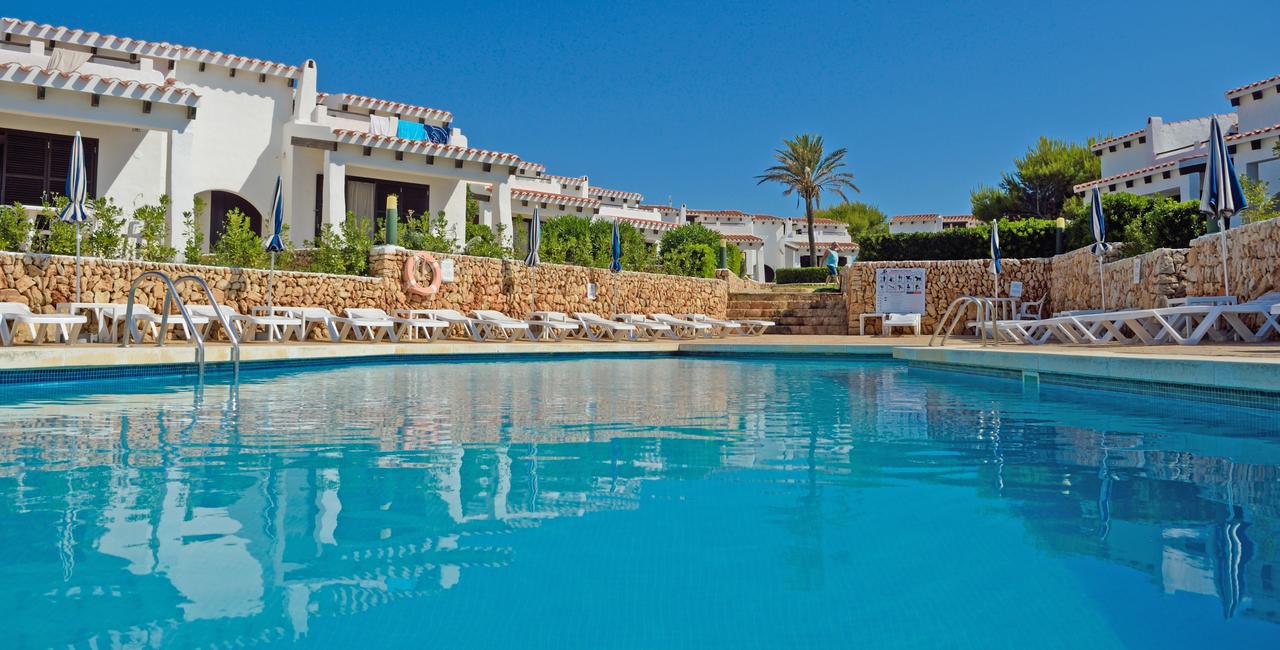 Online bestellen: Villa's Binibeca Beach - inclusief huurauto