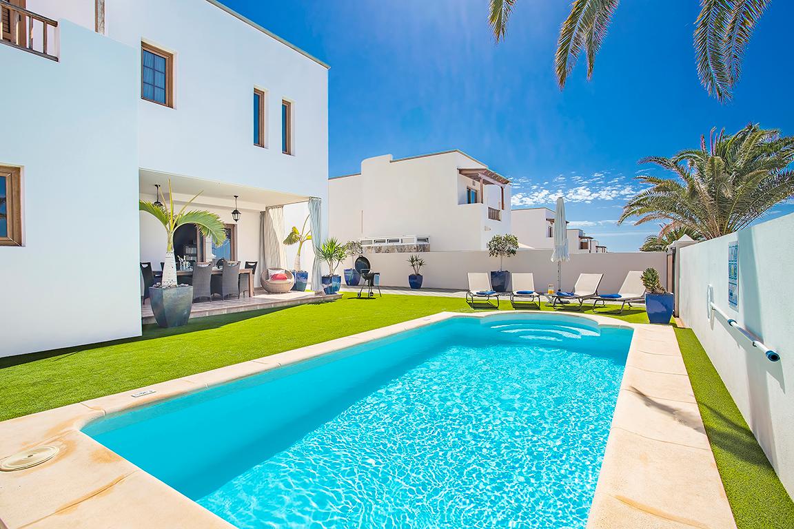 Villa Las Caletas Village