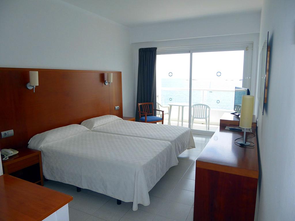 Hotel Ibiza Playa - halfpension reviews