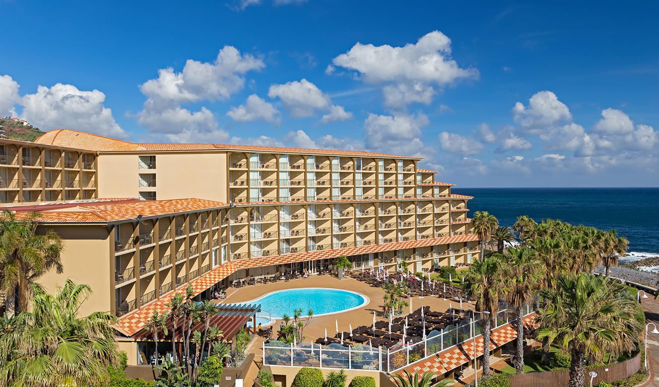 Hotel Fourviews Oasis