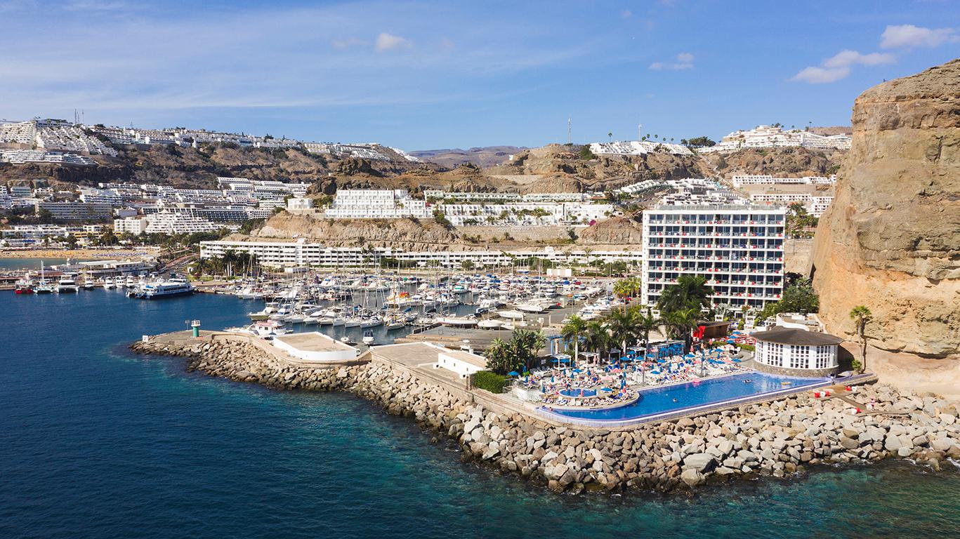 Aparthotel Marina Suites